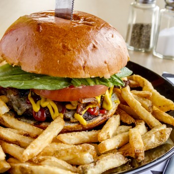 Dima Burger + frites + boisson